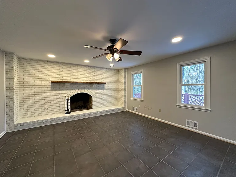 11560 Holly Briar Ln — Photo 8