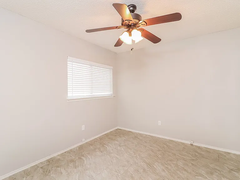 2301 Fall Ct — Photo 14