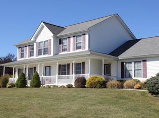 8285 Pohopoco Dr, Kunkletown, PA 18058