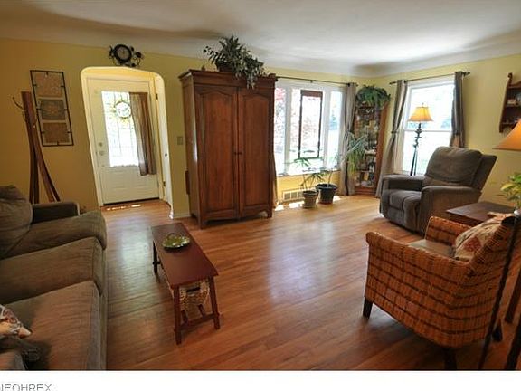 2nd image of 27420 Donald Ave