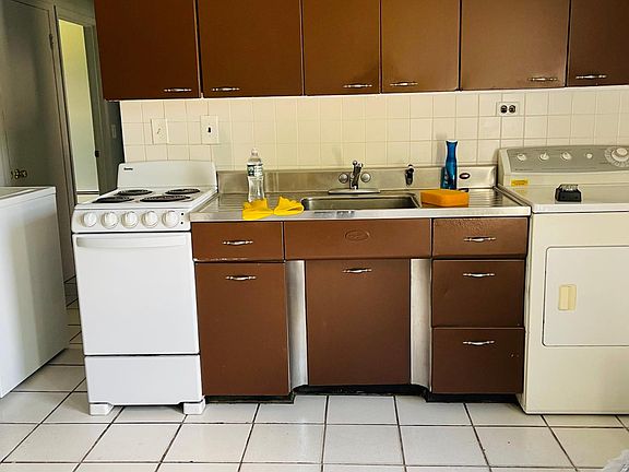 4th image of 21 Foster Ln