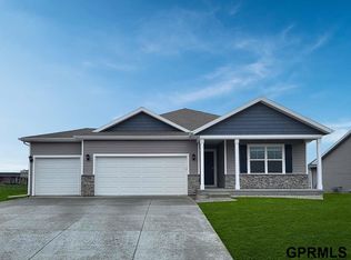 8316 S 175th St, Omaha, NE 68137