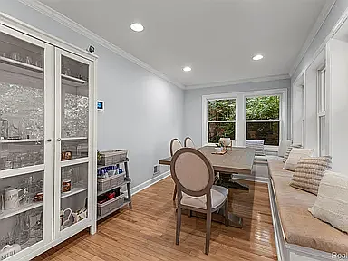 520 Byron St — Photo 17