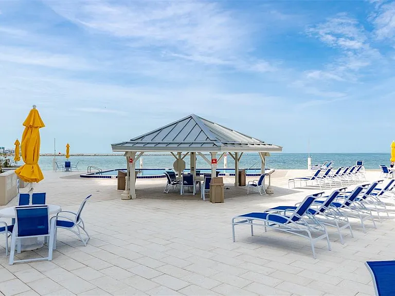 450 S Gulfview Blvd #405 — Photo 3