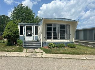 626 Barefoot Ln, Pt Sanilac, MI 48469