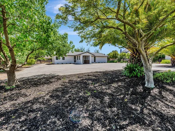 459 W Macarthur Street, Sonoma, CA 95476