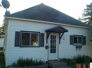 611 7th Ave E, Ashland, WI 54806
