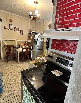 4th image of 28 Mase Ave Ab