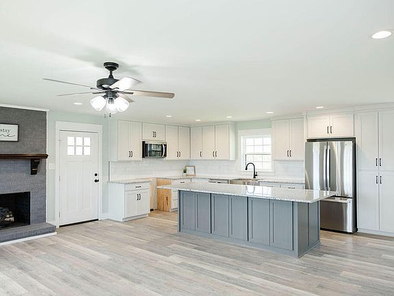 4th image of 3055 Autry Mill Rd
