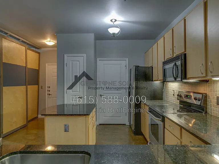 1803 Broadway #507 — Photo 9
