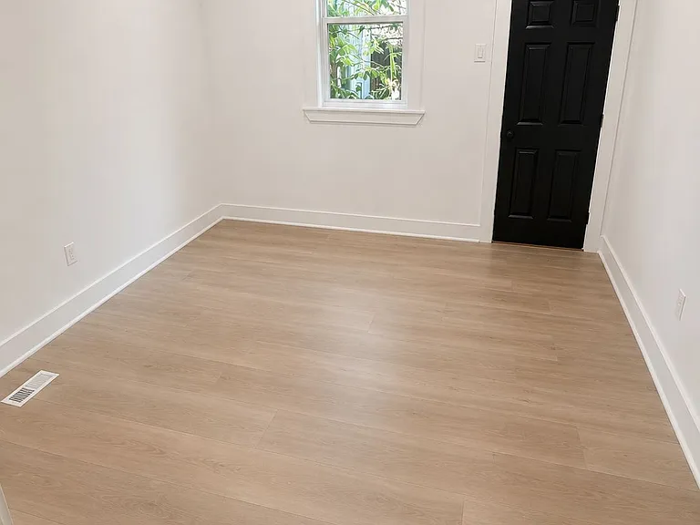 1410 S 52nd St #1 — Photo 10
