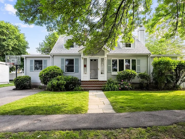 15 University Rd — Photo 1