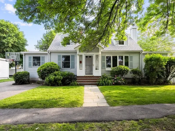 15 University Rd, Arlington, MA 02474