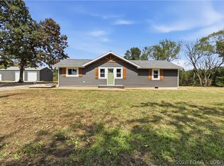 1571 Long Branch Dr, Macks Creek, MO 65786