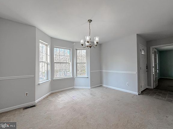 5th image of 12468 Ridge Rd