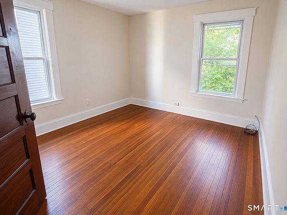 5th image of 15 Carmel St #3