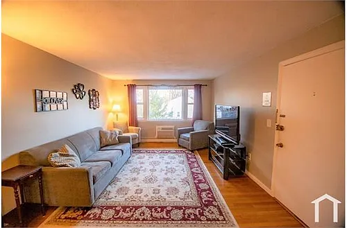 462 Nahatan St #A6 Photo 1