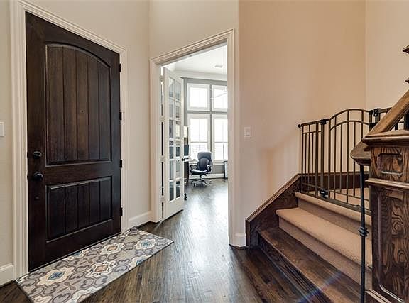 2nd image of 6404 Orchard Park Dr