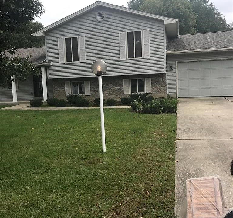 1st image of 3285 Meanderwood Dr