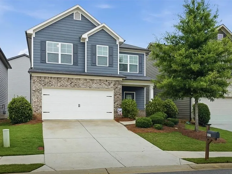 585 Summit Point — Photo 4