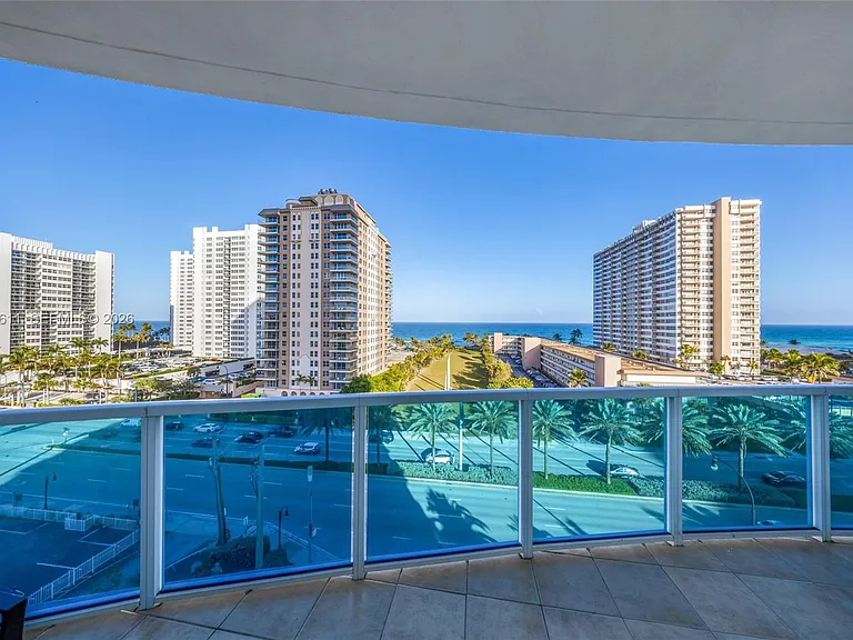 S Ocean Dr — Photo 4