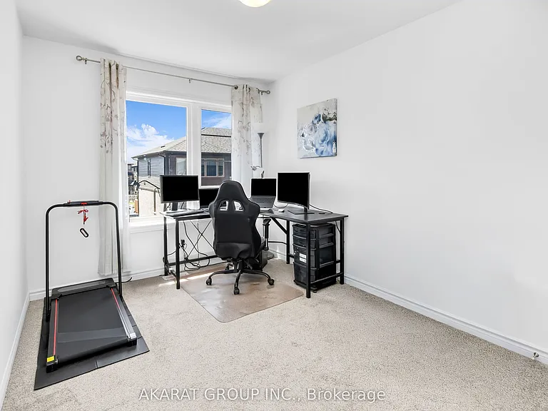 61 Soho St #68 — Photo 32