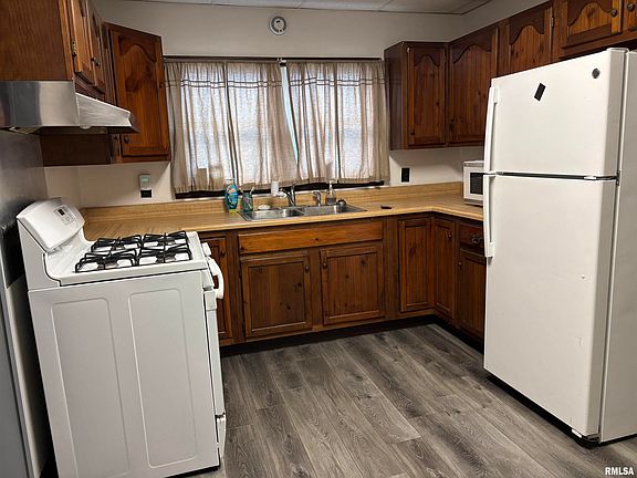 2nd image of 305 W Vine St #2