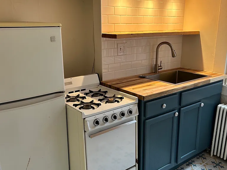 703 Cathedral St #1M — Photo 6