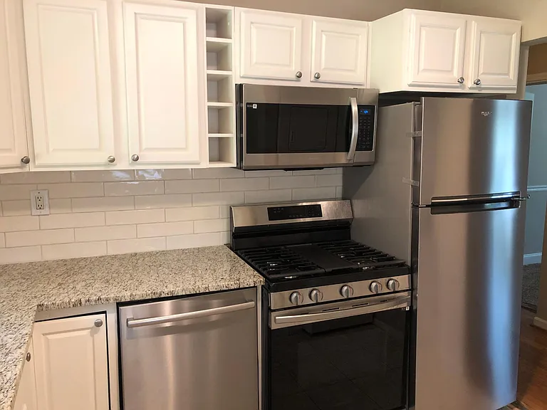 Bosch dishwasher, self cleaning gas range
