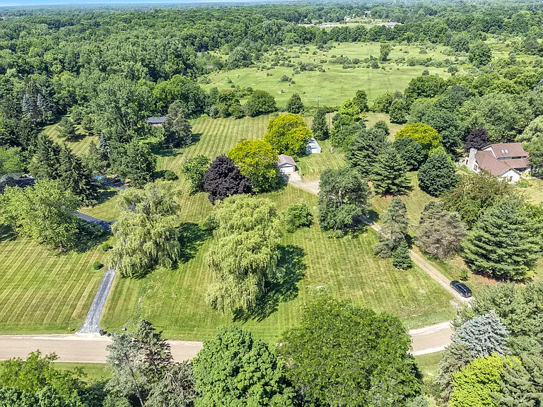 20325 Westview Dr — Photo 58