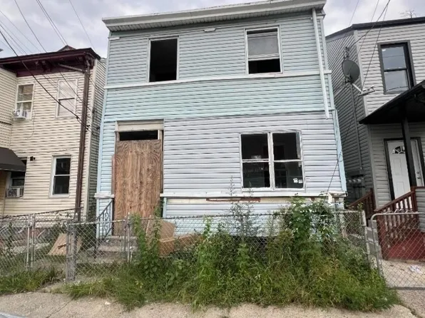 15 Southard St, Paterson City, NJ 07501