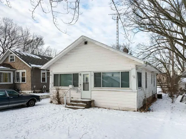 1429 E Fox St, South Bend, IN 46613