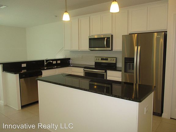 3rd image of 4240 Gumbo Limbo Dr