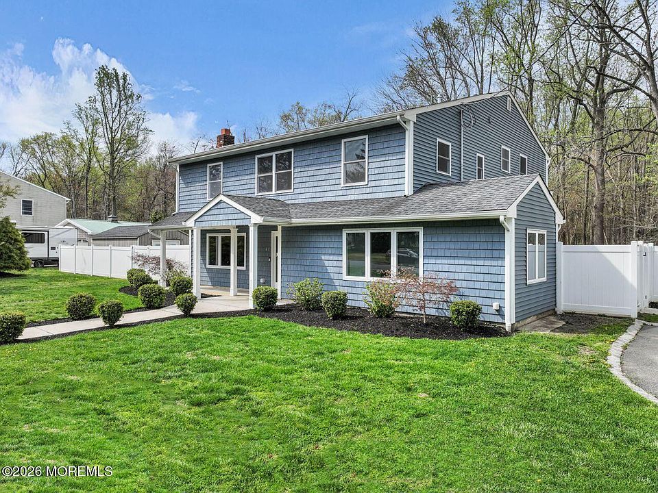 1st image of 41 Nautilus Drive W