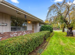 490 Wilkes Dr, Eugene, OR 97404