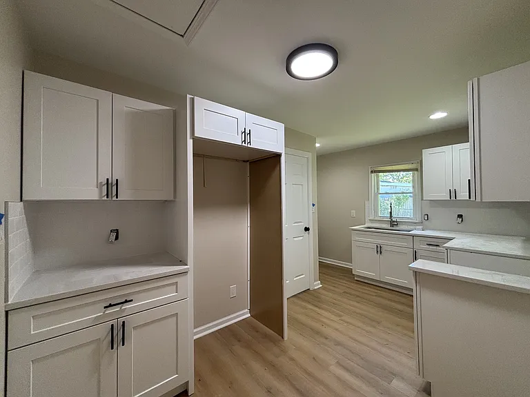 1470 Donovan St — Photo 3