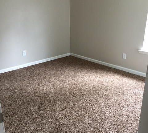 4th image of 2060 Horncastle Dr