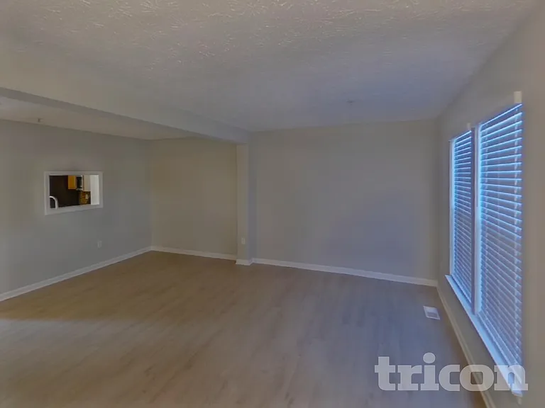 9845 Bayline Cir — Photo 3