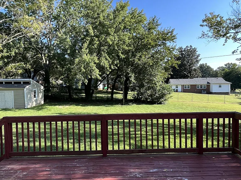 5717 Friendswood Dr — Photo 16