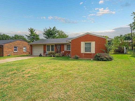 3rd image of 1832 Epworth Ln