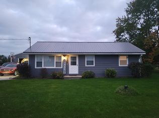 1535 W Kinley Rd, Saint Johns, MI 48879