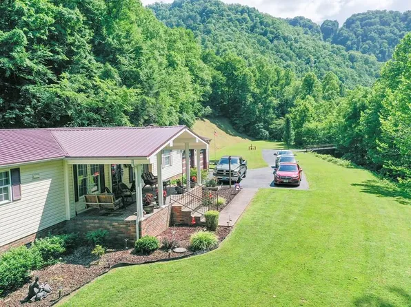 2288 Looneys Creek Rd, Grundy, VA 24614