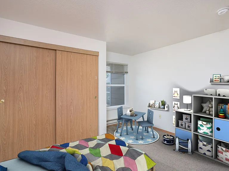 Kinnaman Terrace — Photo 9