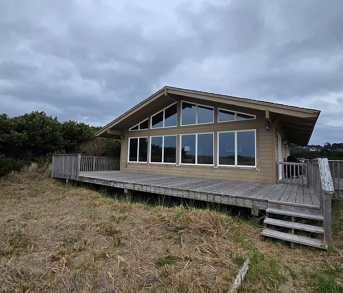 1902 NW Oceania Dr — Photo 48