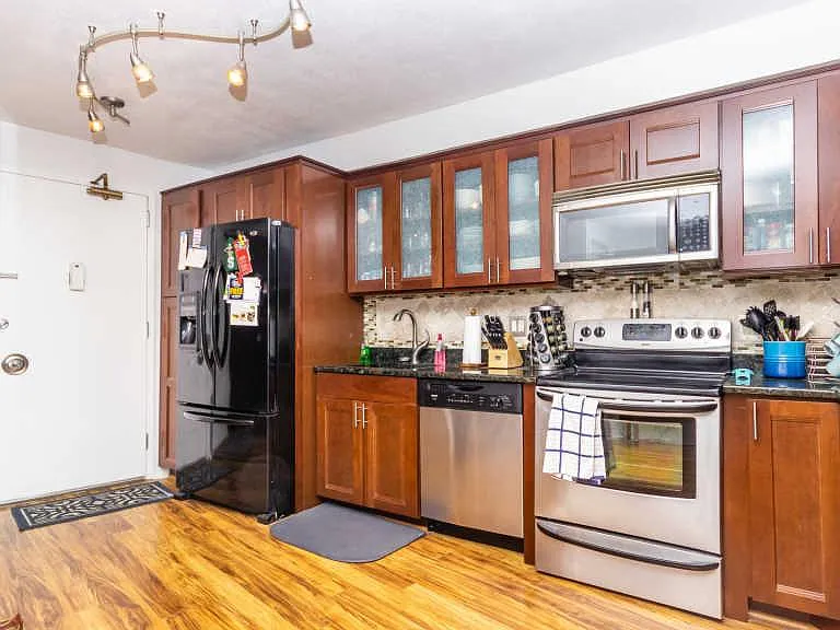 300 N State St #2830 — Photo 5