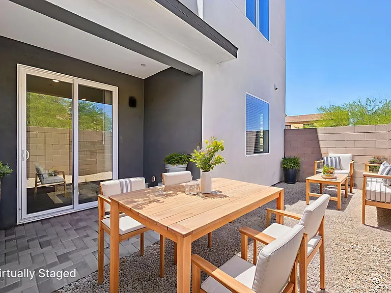 2130 E Voltaire Ave — Photo 42