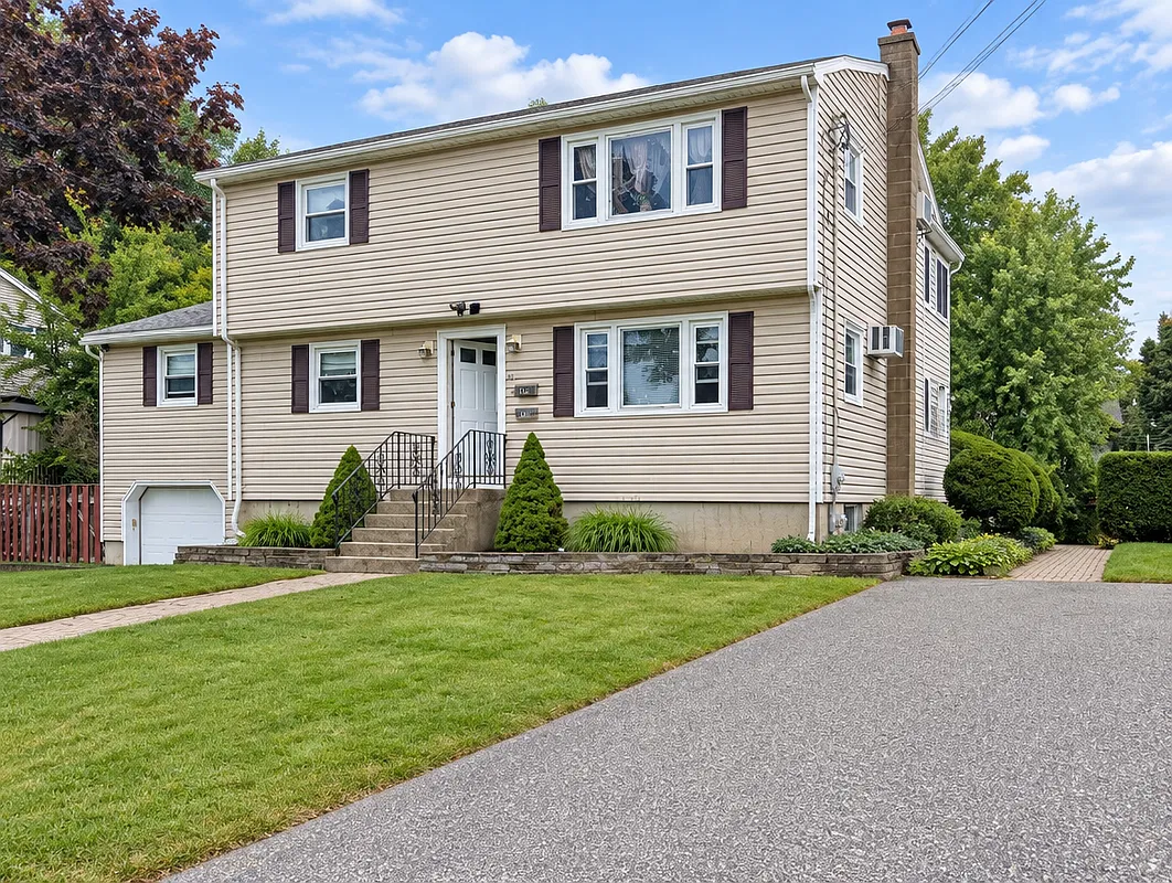 4 bed, 2.0 bath, 2271 sqft, $3,500 — Photo 1