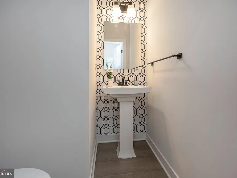 5432 Holley Oak Ln — Photo 32