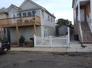 24 Bay Ave, Keansburg, NJ 07734