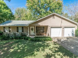 637 Davis Rd, Lawrenceville, GA 30046